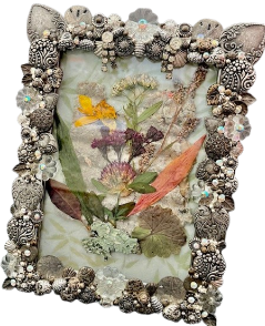 Colorful Flowers and Leaves on Green Leaf Art Paper in 5"x7" Button Frame