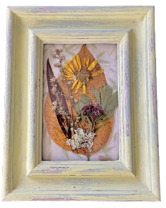 Wingstem Melange on Cucumbertree Leaf and Green Paper in Distressed Green 5"x7" Frame